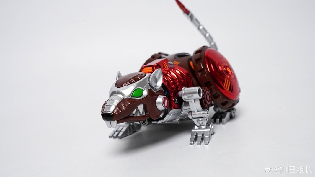 Color Image Of TransArtToys BWM 07 Metal Rat  (5 of 38)